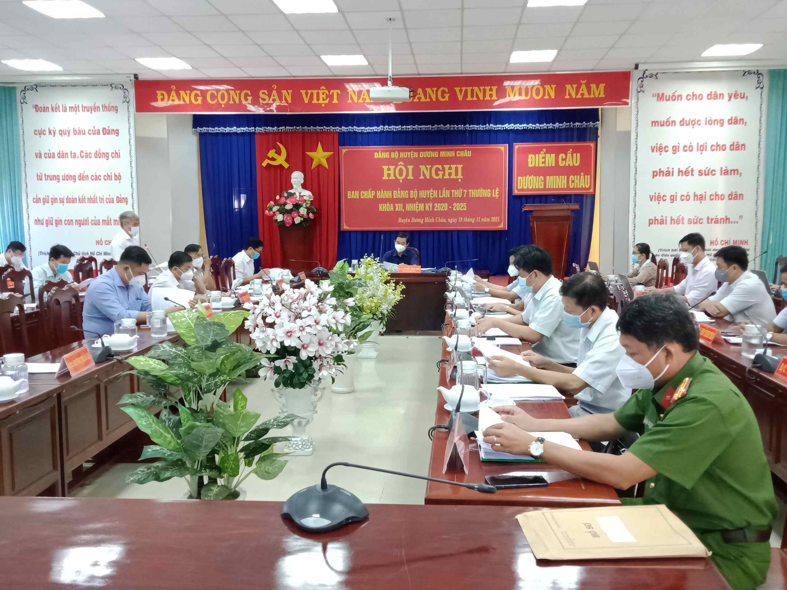 Huyện Dương Minh Châu: Triệu tập Hội nghị Ban chấp hành Đảng bộ huyện lần thứ 7 phiên thường lệ khóa XII, nhiệm kỳ 2020 – 2025